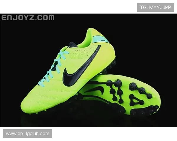 耐克足球钉鞋新款价格分析及性价比评测 耐克足球钉鞋新款价格分析及性价比评测
